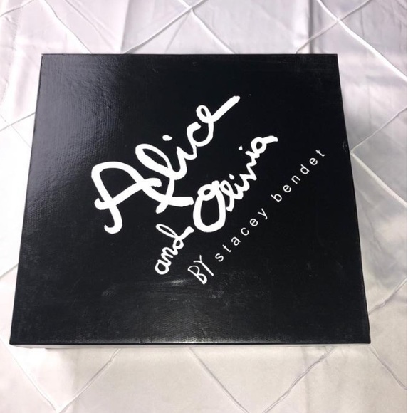 Alice Olivia Raken crystal bootie as 7 new in box - Picture 7 of 8